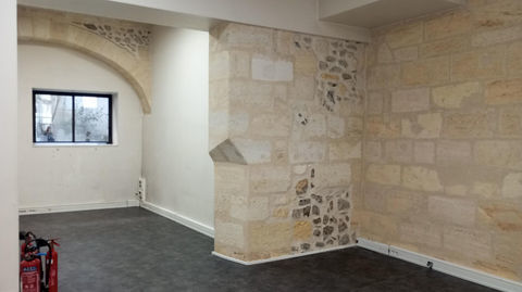 Local commercial &agrave; LOUER 3000 33000 Bordeaux