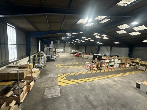 ACTIVITE - ENTREPOTS &agrave; VENDRE 1500000 78440 Porcheville