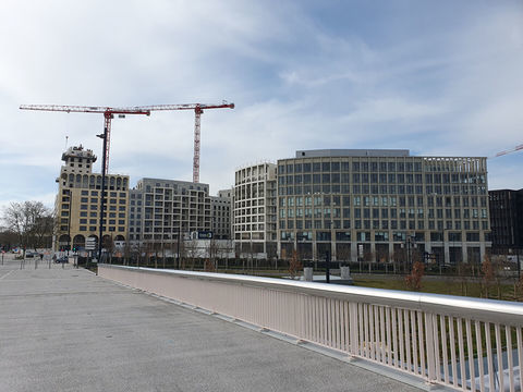 Local commercial &agrave; LOUER 10471 33800 Bordeaux