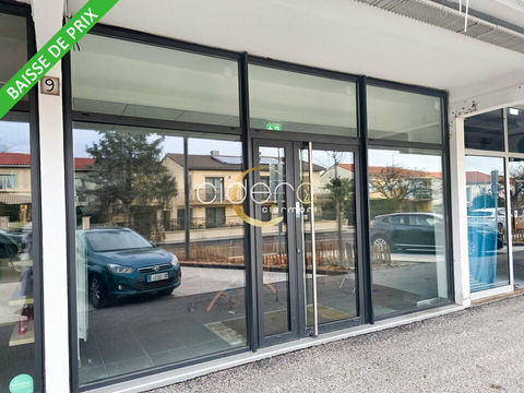 LOCAL COMMERCIAL &agrave; LOUER 620 63800 Cournon d'auvergne