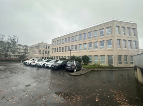 BUREAUX &agrave; VENDRE 5600000 92310 SÈvres