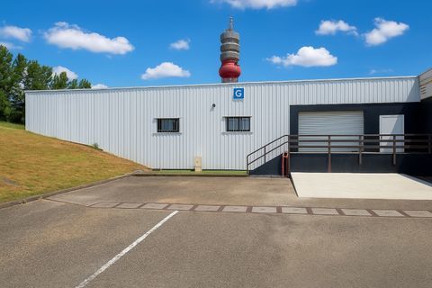 Entrep&ocirc;t / Local industriel &agrave; LOUER 3585 33370 Artigues pres bordeaux