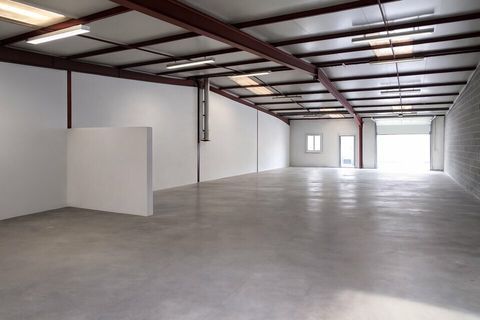 LOCAL D'ACTIVITE &agrave; VENDRE 231000 38300 Bourgoin jallieu