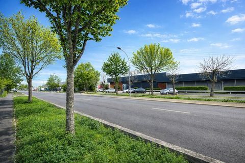 Entrep&ocirc;t / Local industriel &agrave; LOUER 6250 33300 Bordeaux