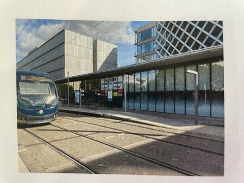 LOCAL COMMERCIAL &agrave; LOUER 1802 33310 Bordeaux