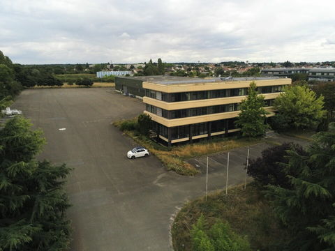 3705m2 - Local d'activit&eacute; & Bu &agrave; VENDRE 4500000 78120 Rambouillet