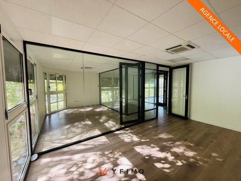 BATIMENT INDEPENDANT 920 m2 &agrave; LOUER 9200 78180 Montigny-le-bretonneux