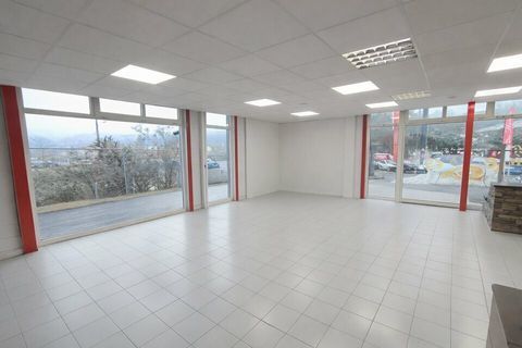 LOCAL COMMERCIAL &agrave; VENDRE 330000 38300 Bourgoin-jallieu