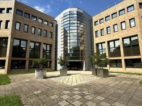 1945 m2 BUREAUX &agrave; LOUER 22691 78230 Le pecq