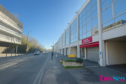 BUREAUX &agrave; LOUER 1138 33700 Merignac