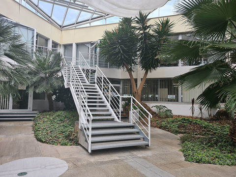 Bureaux &agrave; LOUER 12768 33300 Bordeaux