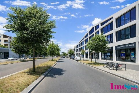 Local commercial &agrave; LOUER 3581 33300 Bordeaux