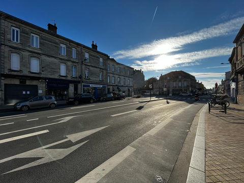 Local commercial &agrave; LOUER 900 33000 Bordeaux