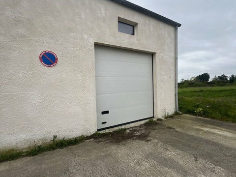 101 m2 STOCKAGE &agrave; LOUER 893 78860 Saint nom la breteche