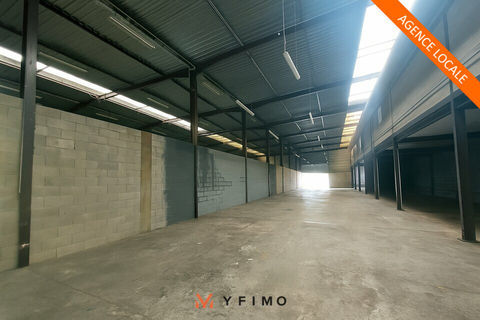 Entrepot 600 m2 &agrave; LOUER 2500 78440 Porcheville