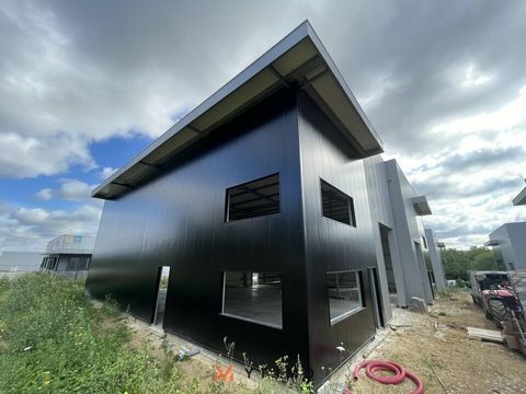 Cellule d'activit&eacute;/stockage &agrave; LOUER 3000 78920 Ecquevilly