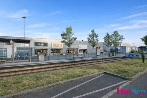 Entrep&ocirc;t / Local industriel &agrave; LOUER 8100 33300 Bordeaux