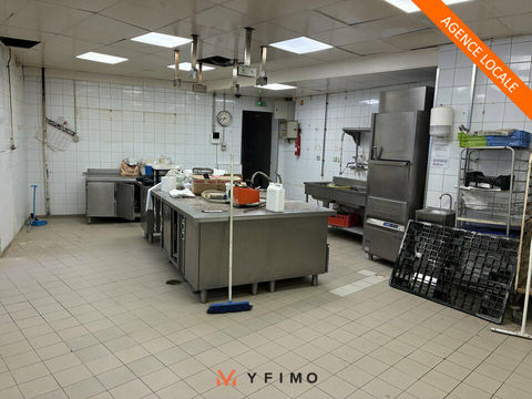 LOCAL COMMERCIAL &agrave; LOUER 3386 78130 Les mureaux