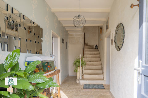   MAISON DE MAITRE Maison - 6 pi�ce(s) - 219 m�