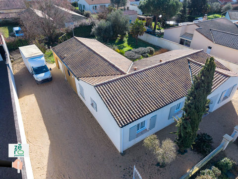   Maison plain-pied 141 m2   4 chambres   Garage am�nag�   Terrain 910 m2   Quartier calme Maison - 7 pi�ce(s) - 123 m�