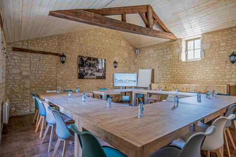 Bureau de 38 m2 &agrave; louer   Hyper centre de Lu&ccedil;on   Tout compris ! 530 85400 Lucon