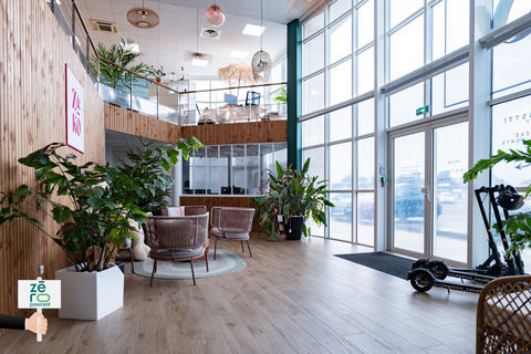 MURS COMMERCIAUX - Local professionnel / Bureaux 580 m2   Zone commerciale Les Plesses   Les Sables d'Olonne ( 1208900 85180 Les sables d olonne