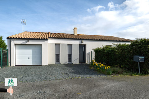   Maison � vendre � Chasnais (85400)   5 pi�ces   103 m2   4 chambres   Plain-pied   Terrain 860 m2   Proche Lu� Maison - 5 pi�ce(s) - 104 m�