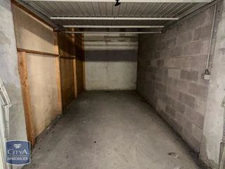  Parking / Garage � louer 