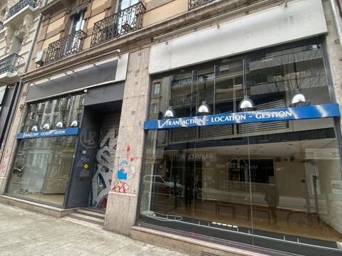 Grenoble, 29 cours Berriat local commercial d'environ... 2400 38000 Grenoble