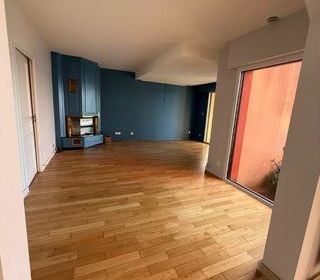  Villa � louer 8 pi�ces 240 m�