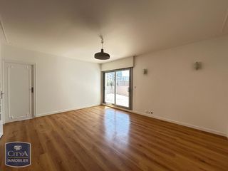  Appartement � louer 3 pi�ces 79 m�