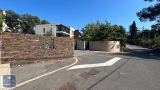  Parking / Garage � louer 