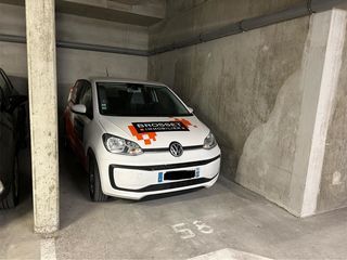  Parking / Garage � louer 