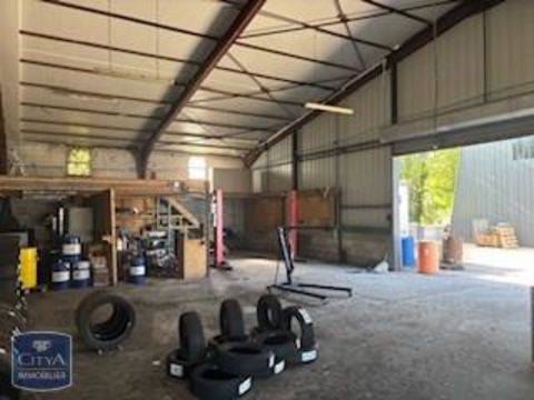 À LOUER : Local commercial situé à Montignac, dans le... 840 24290 Montignac