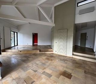  Maison � louer 7 pi�ces 203 m�