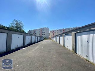  Parking / Garage � louer 