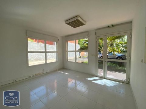 EXCLUSIVITE A LOUER - LOCAL COMMECIAL - LA SALINE LES... 1300 97434 La saline les bains