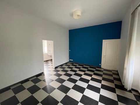 AUBENAS, rue de l'industrie : Local d'une superficie ... 645 07200 Aubenas