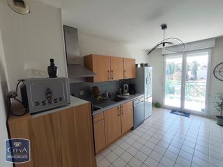  Appartement � louer 4 pi�ces 81 m�