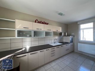  Appartement � louer 5 pi�ces 122 m�