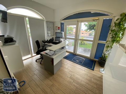 EXCLUVISITE &Agrave; LOUER - LOCAL COMMERCIAL - CENTRE MONT ... 2725 97434 Saint-gilles les bains