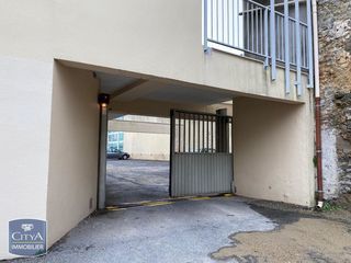  Parking / Garage � louer 