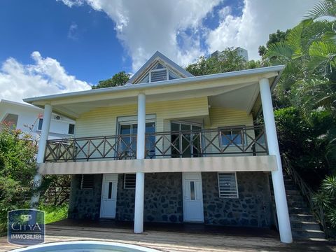   Location Maison Maison - 4 pi�ce(s) - 120 m�