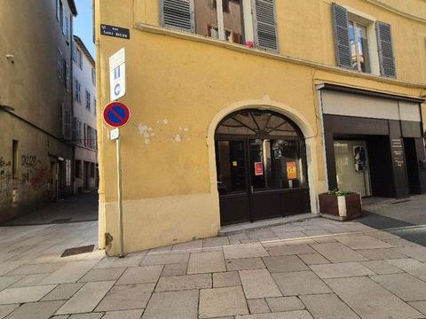 Local Commercial &agrave; Louer - Rue Saint-Nizier, M&acirc;con - ... 700 71000 Macon