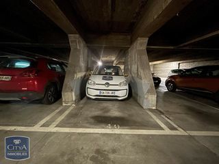  Parking / Garage � louer 