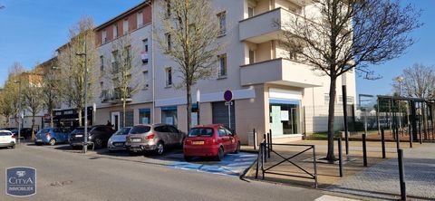 A louer grand Local commercial de 128m&sup2;, situ&eacute; sur la... 2250 91280 Saint pierre du perray