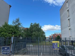  Parking / Garage � louer 