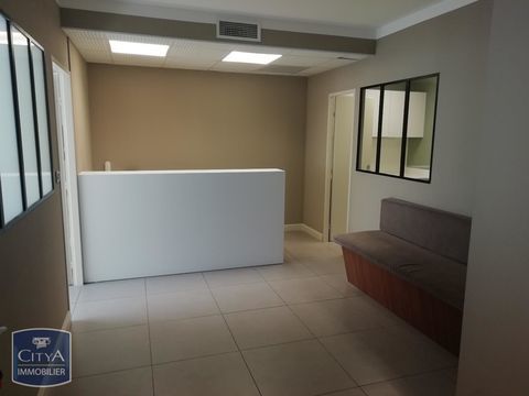 LOUER PROCHE BOULEVARD Local professionnel, id&eacute;al pro... 850 11000 Carcassonne