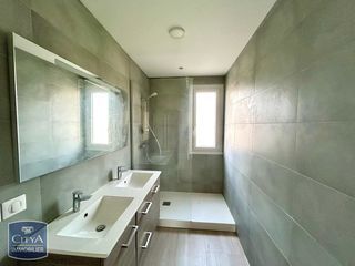  Appartement � louer 4 pi�ces 77 m�