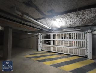  Parking / Garage � louer 